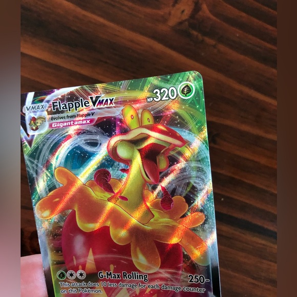 LIKE NEW, TEXTURED Flapple GX Pokemon Card - Picture 2 of 3